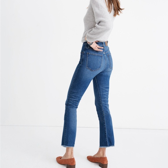 Madewell Cali Demi-Boot Jeans in Columbus Wash: Comfort Stretch Edition - Picture 6 of 7